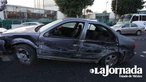 Se Registra Fuerte Accidente En Paseo Tollocan Frente Al Imss