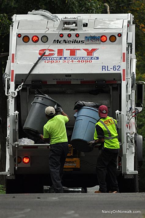 Norwalk Dpw Arranging Bulky Waste Pickup Nancy On Norwalk