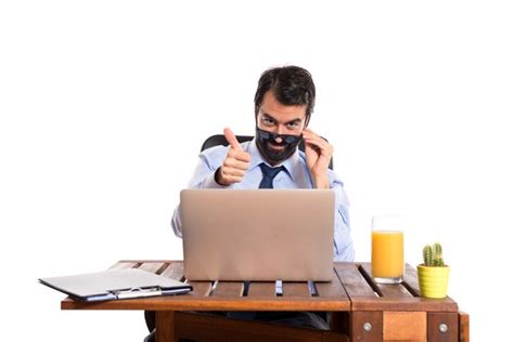 Free Photo Businessman In His Office With Sunglasses