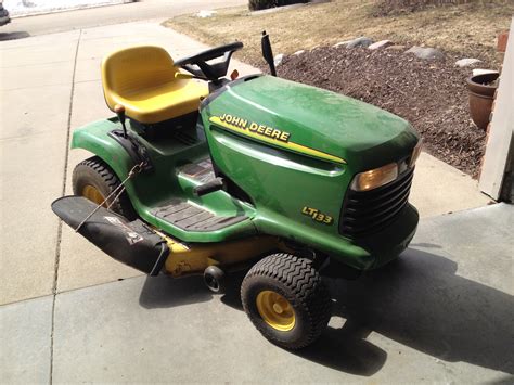 John Deere Lt Lawn Garden And Commercial Mowing John Deere