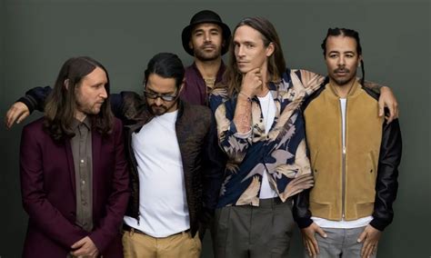 10 Best Incubus Songs of All Time - Singersroom.com