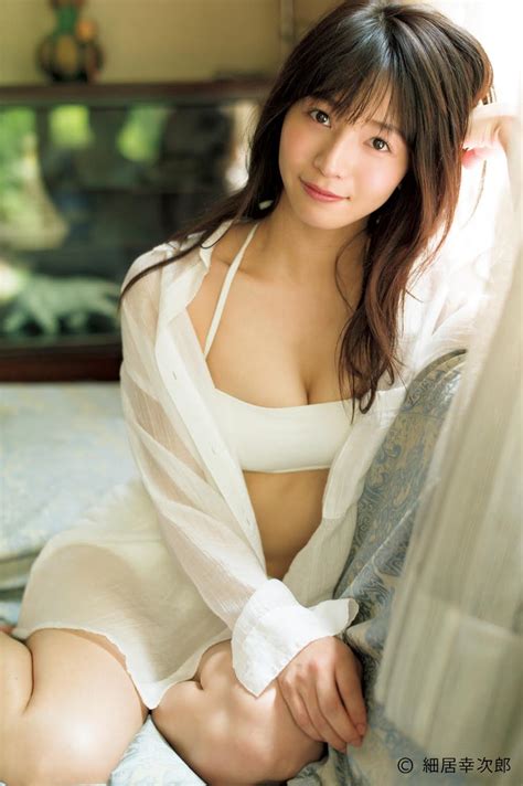 Photo Erika Denya Babyraids JAPAN Makes Gravure Debut In Weekly