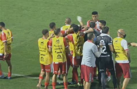 Vídeo Chapecoense 0 X 1 Hercílio Luz Assista Aos Melhores Momentos Da