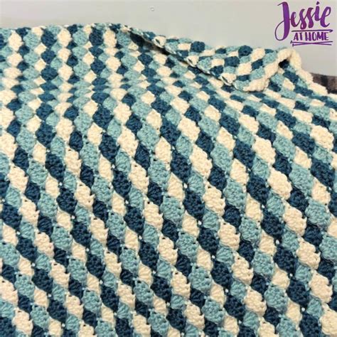 Shell Stitch Baby Blanket | FaveCrafts.com