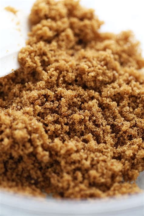 How to Make and Store Brown Sugar - Handle the Heat