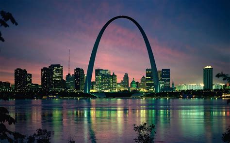 St Louis Arch Logo | Literacy Basics