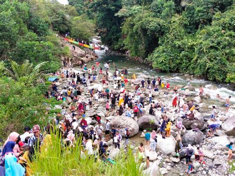 Ribuan Pengunjung Padati Objek Wisata Di Lebong