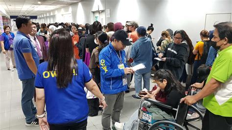 OWWA 140 Distressed OFWs Repatriated From Kuwait GMA News Online