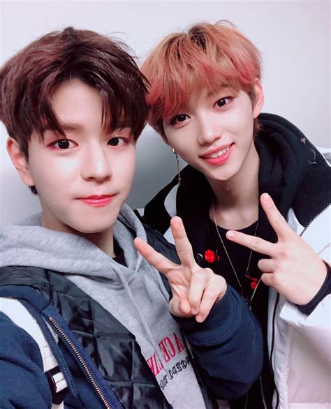 Skz Instagram Update ~ Felix Seungmin ♡ Niños Perdidos Partes De La Misa Felix