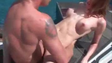 Une Incroyable Baise Au Bord D Un Lac Porn