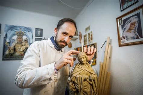 Semana Santa En Granada El Joven Escultor Granadino Que Es La