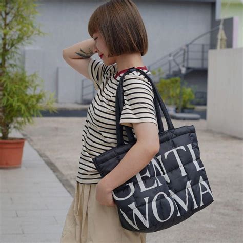 Quilted Gentlewoman Canvas Bag Nylon Thai Letter Shoulder Bag