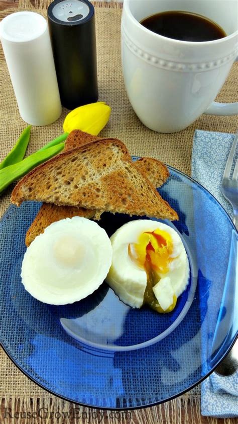 Instant Pot Poached Eggs - Reuse Grow Enjoy