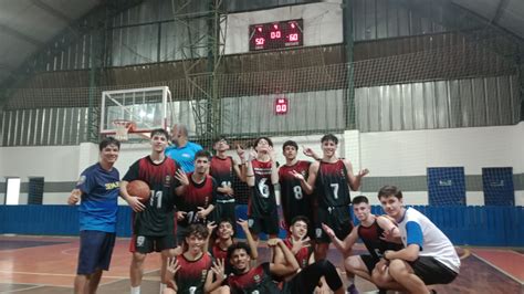 Equipe De Basquetebol Sub 18 Masculino Se Classifica Para A Segunda