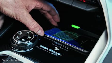 Peugeot wireless charging - Aircharge