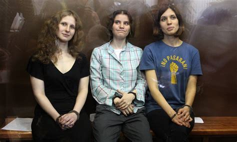 Tribunal europeu condena Rússia por pena imposta às Pussy Riot Jornal O Globo