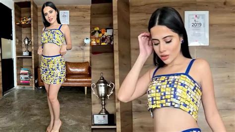 Urfi Javed Gets Trolled For Wearing A Dress Made From SIM Cards