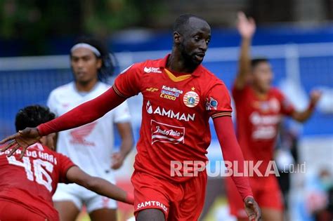 Pelatih Persija Tak Pedulikan Statistik Lawan PSM Tetap Waspada