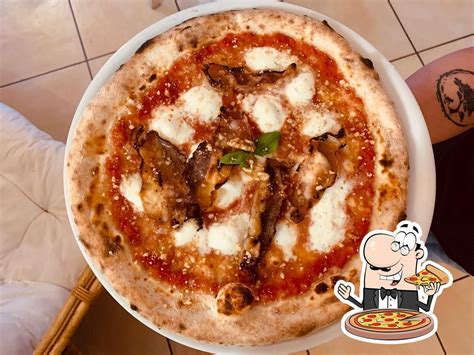 Dea Madre Pizzeria Forno A Legna Cabras Critiques De Restaurant