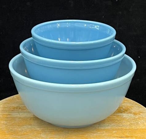 Vintage Delphite Bluebell Pyrex Nesting Mixing Bowl Set