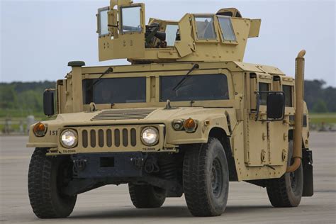 Hummer Back to Military Roles, U.S. Army Wants to See if It's Humvee Material - autoevolution