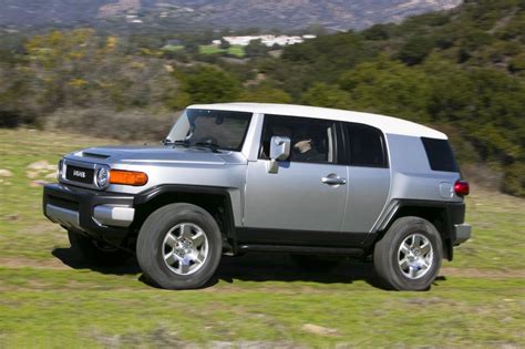 2010 Toyota Fj Cruiser Information And Photos Momentcar