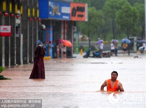 江西九江再遭暴雨袭击 城区道路积水严重【9】 图片频道 人民网