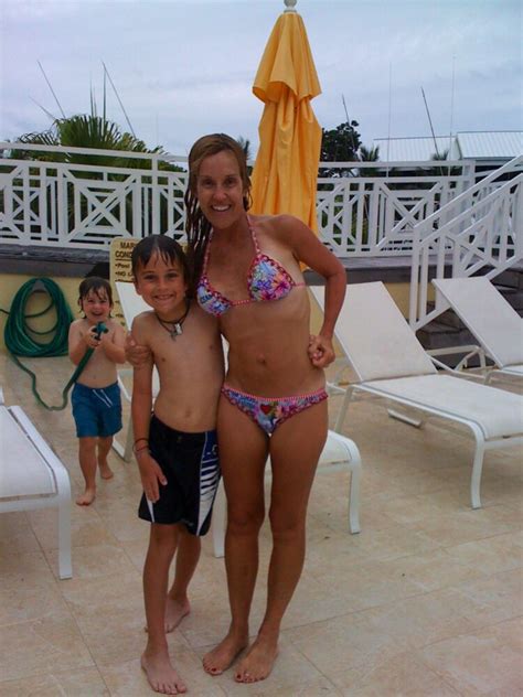 9 Hot Sexy Kara Alloway Bikini Pics