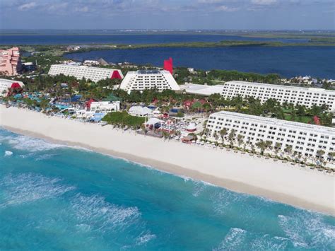 Grand Oasis Cancun - TravelZap