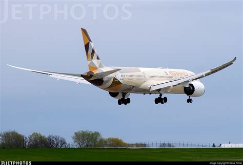 A Blu Boeing Dreamliner Etihad Airways Steve Rinde Jetphotos