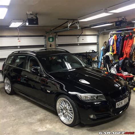 BMW 325D 2009 Garaget