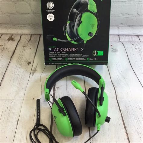 Razer Blackshark V Special Edition Wired Gaming Headset Video Games