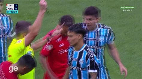 Vídeo Aos 6 Min Do 2º Tempo Desarme De Ferreira Do Grêmio Contra O