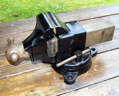 Vintage Reed No 204 Bench Vise Swivel Base 4 Wide Jaws Erie Pa Jaws