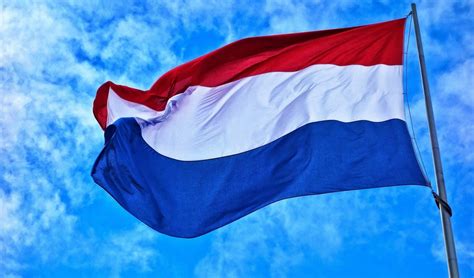 Hang 15 Augustus De Nederlandse Vlag Uit Al Het Nieuws Uit Hoek Van