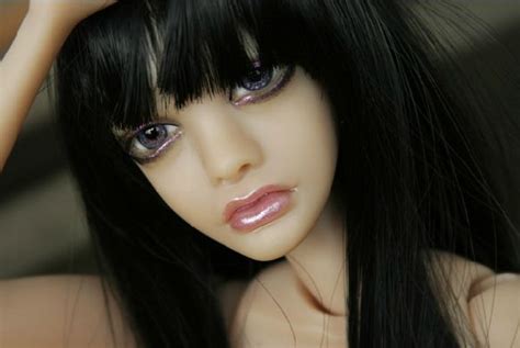 The Most Beautifully Eerie Dolls Youve Ever Seen Mooqla Dolls Get A Makeover Beauty Dolls