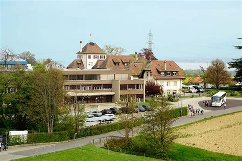 International School of Geneva (Ecolint - La Châtaigneraie) - Switzerland