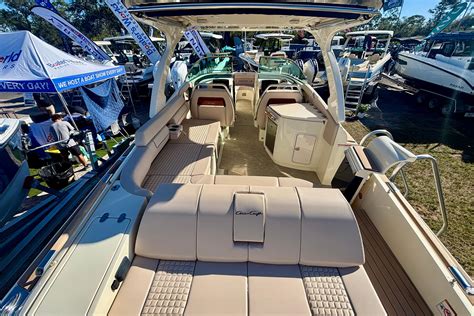New 2026 Chris-Craft Launch 31 GT Boats for Sale in Tampa Bay, Florida