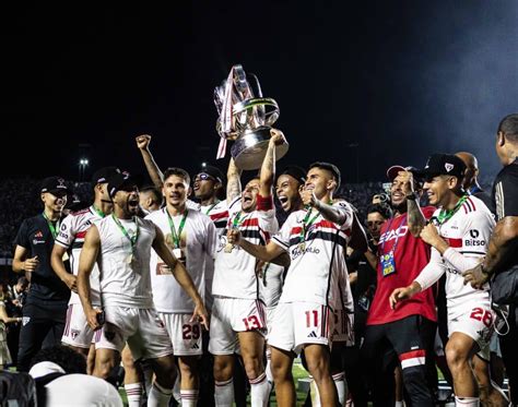 São Paulo Torcida Elege Novos ídolos Após Título Da Copa Do Brasil