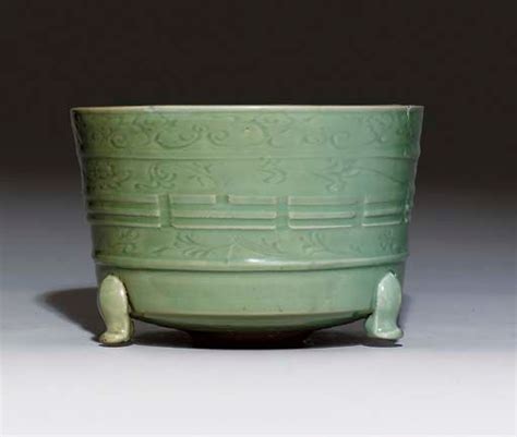 A Large Longquan Celadon Trigrams Tripod Cache Pot Th Century