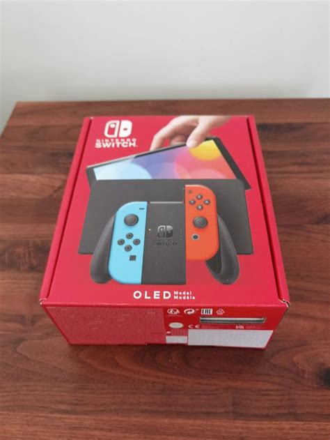 Nintendo Switch OLED 256 GB 1 Hülle Kaufen auf Ricardo