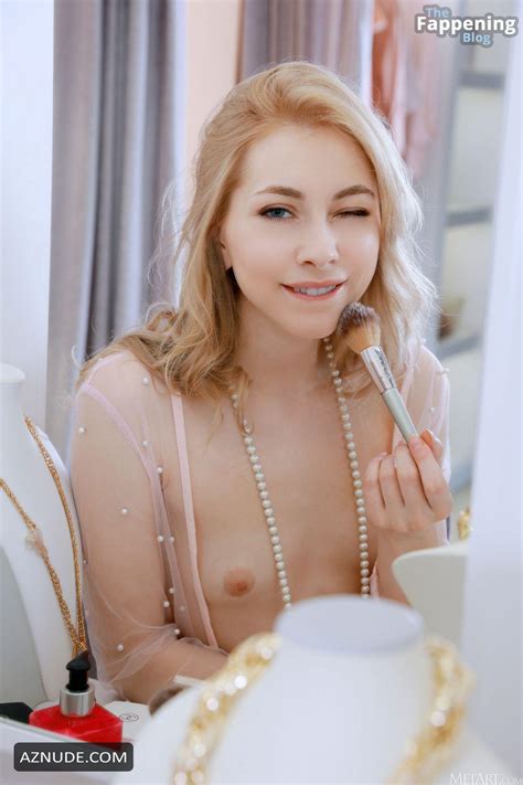 Emily Cade Nude Sizzling Sensation At Lush Lounge AZNude