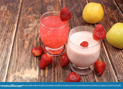 Strawberry Smoothie Smoothie Juice Or Fruit Drinks In Glasses And