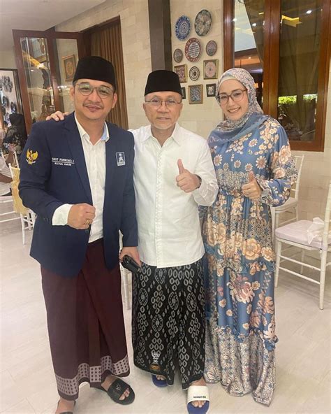 Pasha Dan Adelia Rayakan Ulang Tahun Pernikahan Ke