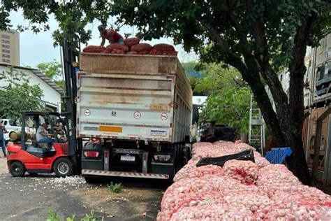 Receita Federal Doa Mil Quilos De Alho Apreendido A Entidade H Foz