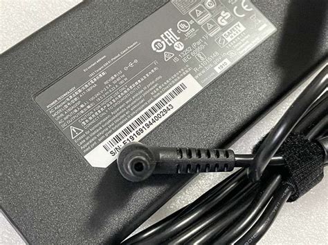 Adaptador De Ac Msi Adp Mb K V Hz For Worldwide Use