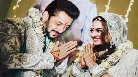 Salman Khan And Sonakshi Sinha Second Picture Of Wedding Gone Viral