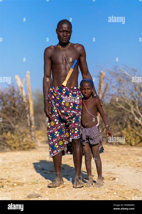 Mucubal Tribe Father With His Daughter Namibe Province Virei Angola