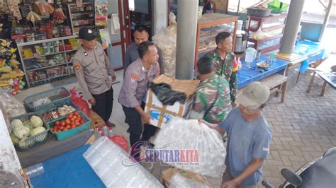 Penertiban Miras Polisi Di Situbondo Amankan Ratusan Botol Arak