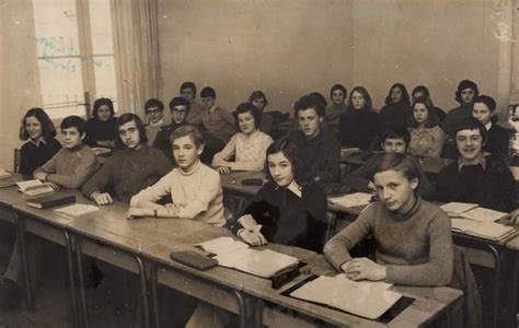 Photo De Classe 3ème E4 1971 1972 De 1971 Lycée Jean Perrin Copains